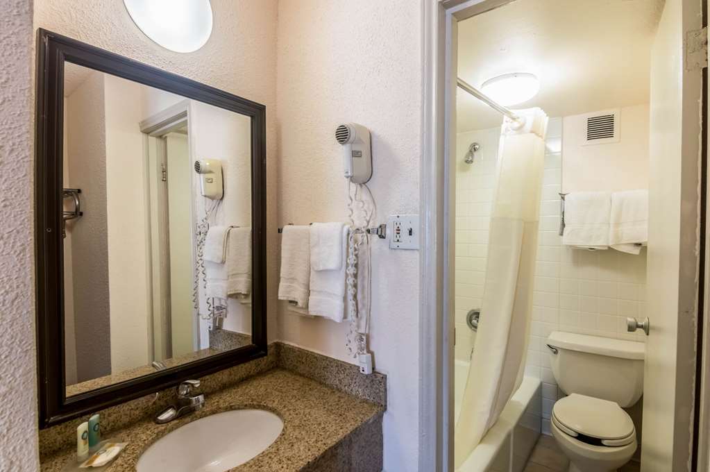 Texas Inn & Suites 덴턴 객실 사진